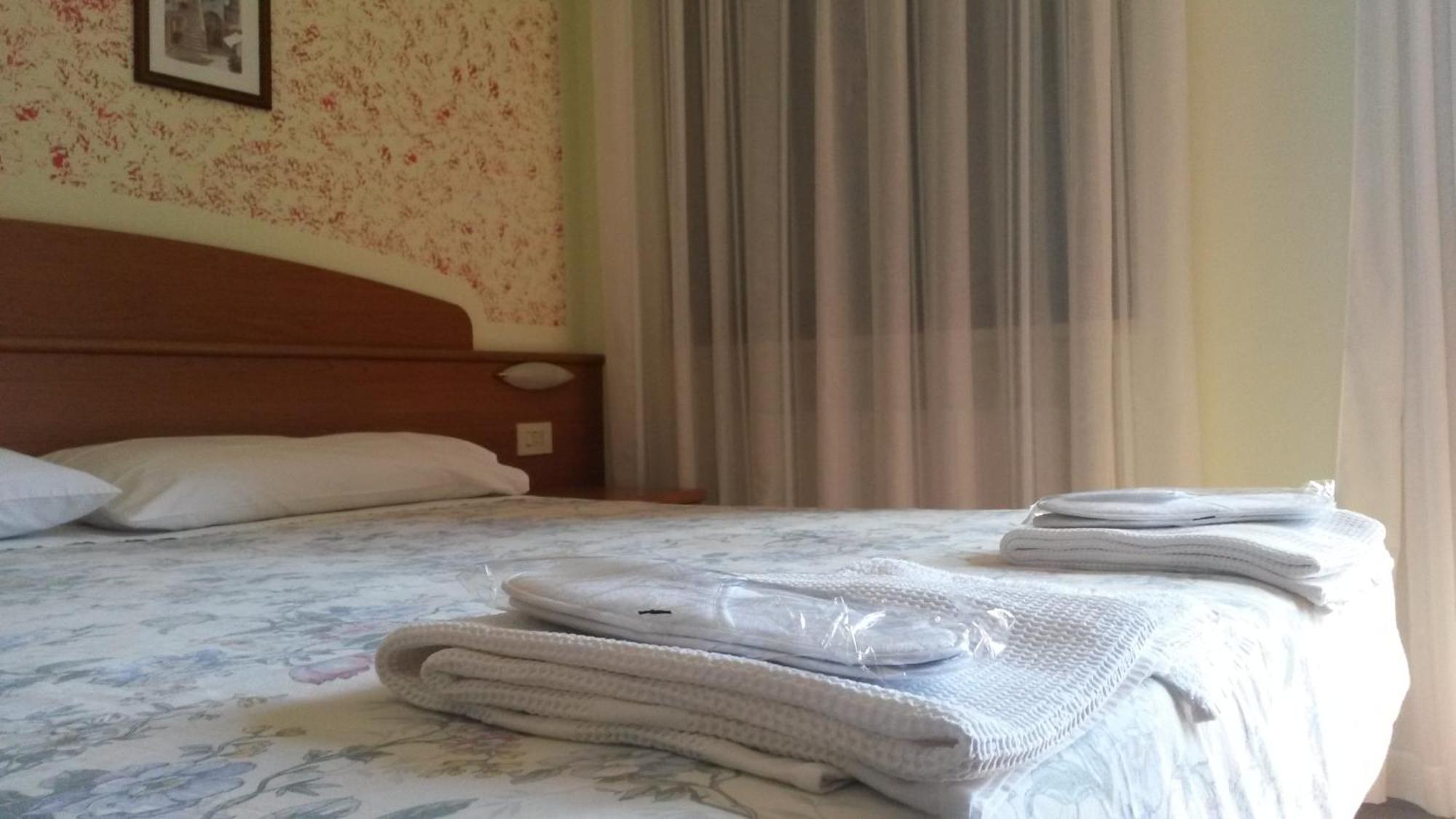 Albergo Al Castello Recoaro Terme Camera foto